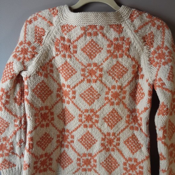(SOLD) American Eagle Outfitters Hand Knit 100% Wool Sweater | Cream Orange | M - Picture 7 of 16